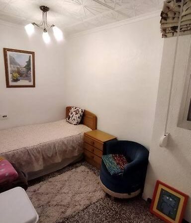 Charming Three Bedroom Apartment In Alcoi Exteriör bild